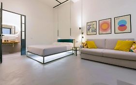 Mono Apartments